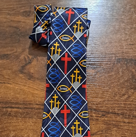 Steven Harris hand made Jesus tie - Picture 2 of 5